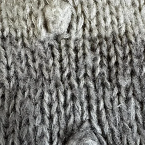 Ombre Bobble Stitch Sweater Medium • Textured Knit Cream Taupe Cozy Pullover - Picture 5 of 8
